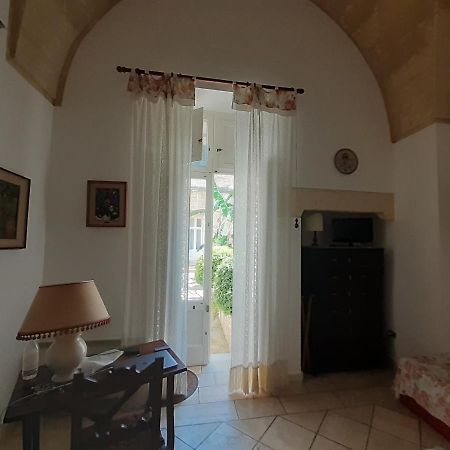 B&B L'Orangerie D'Epoque Lecce Exterior photo